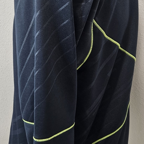 Sold - Picture 3 of 8